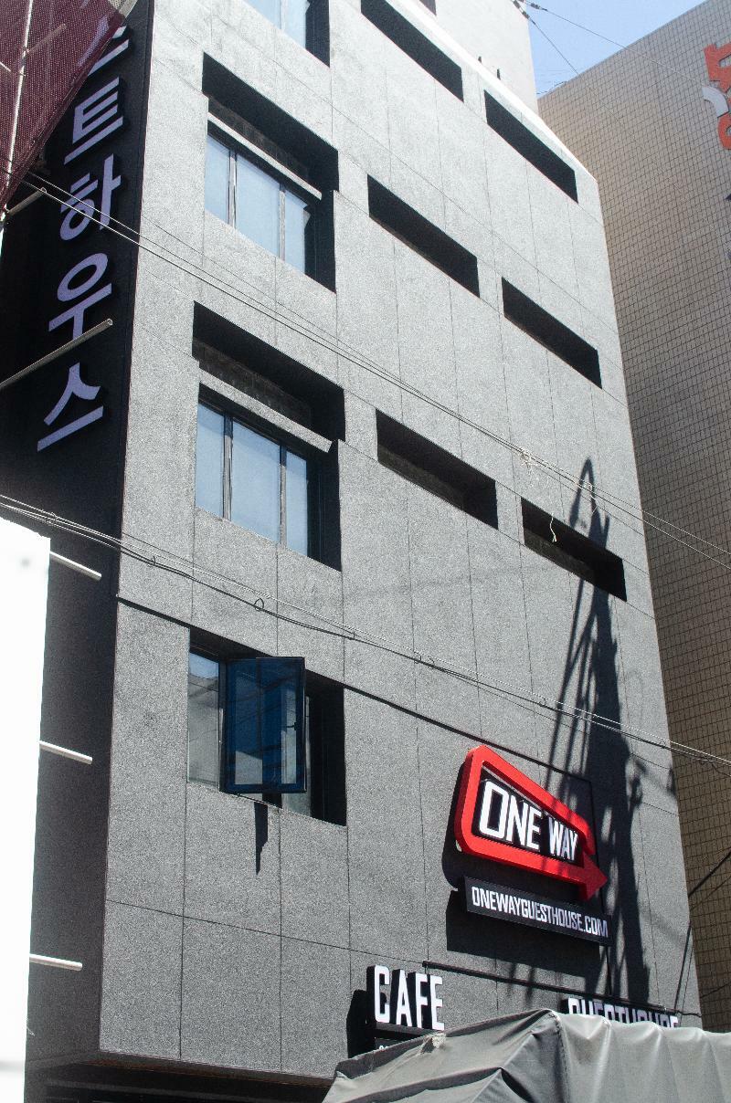 One Way Guesthouse Ciudad Metropolitana de Busan Exterior foto